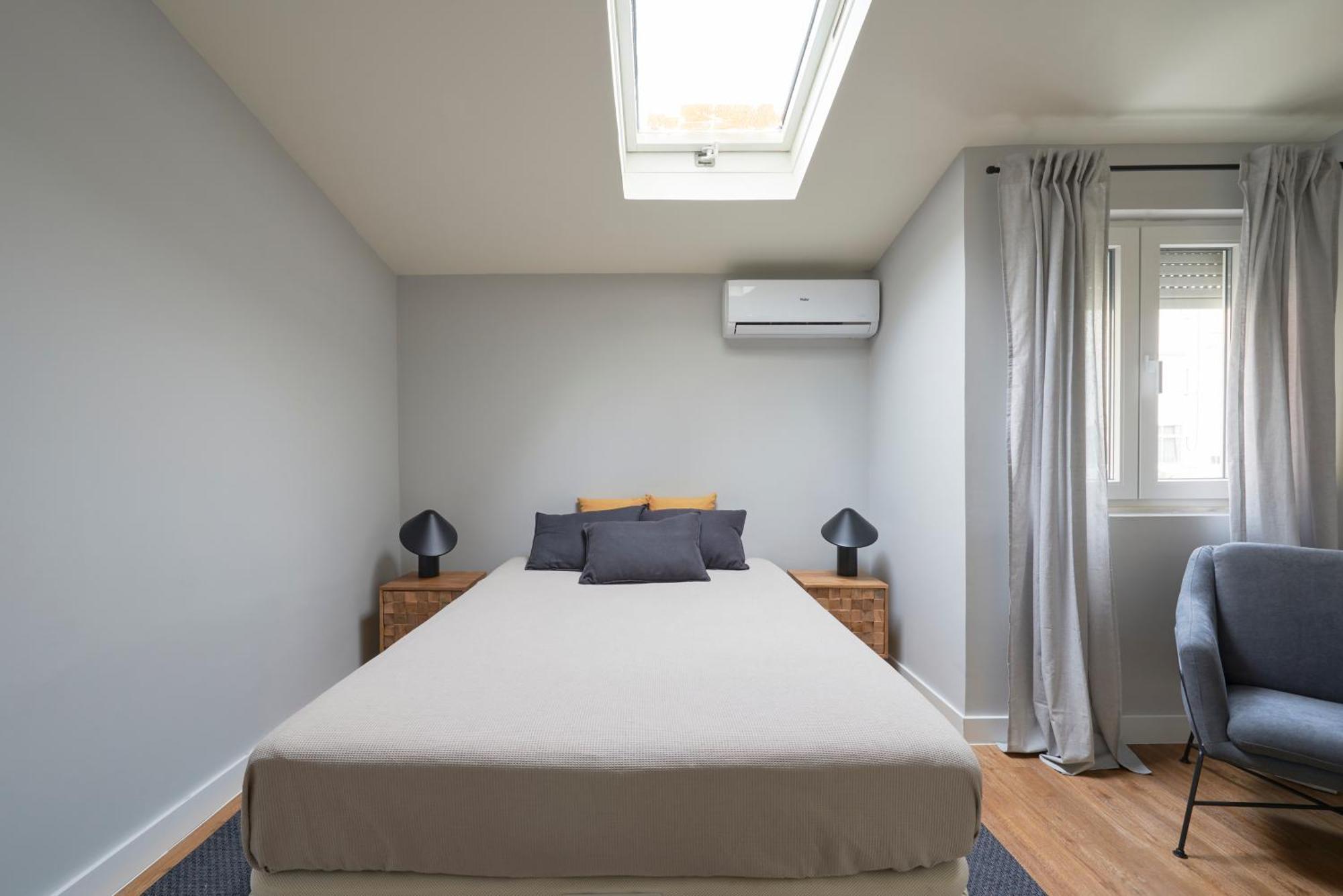 Modern 2 Bed In Campolide Near Amoreiras Apartment Lisbon